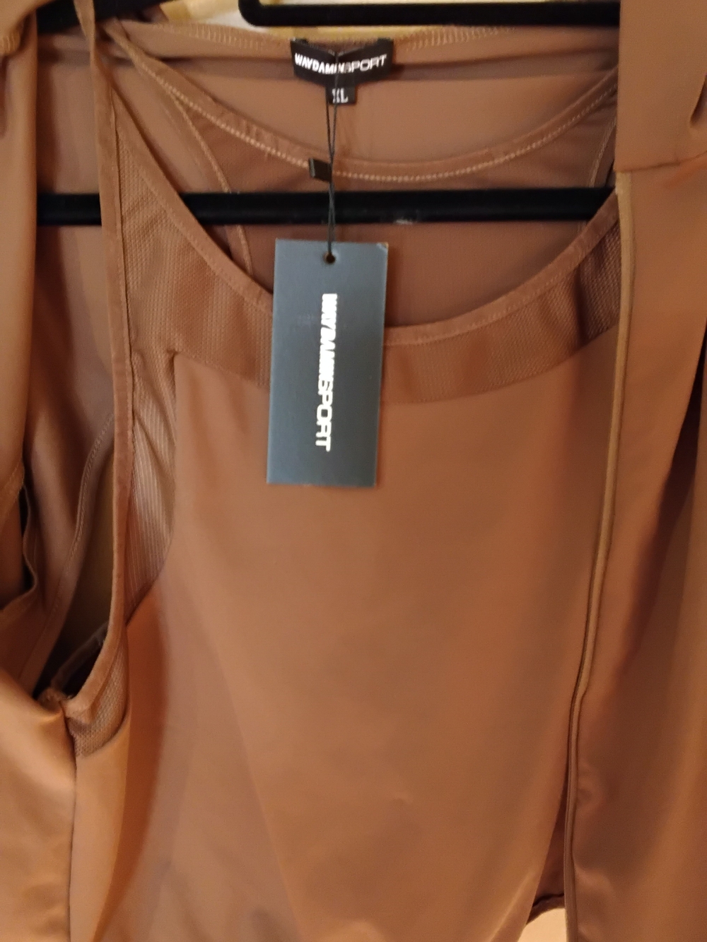 Brown Two-Piece Active Set - Cropped Zip Top & High-Waist Leggings - Picture 7 of 8
